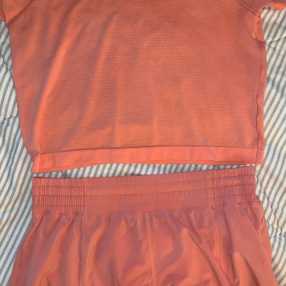 Lululemon Athletica Coral Apparel set - Picture 4 of 6